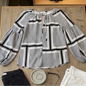 Double Take NWT Black and White Patterned Blouse with bishop sleeves- size small